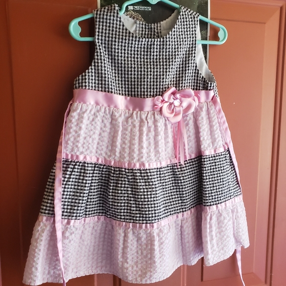 Dress - Picture 1 of 2